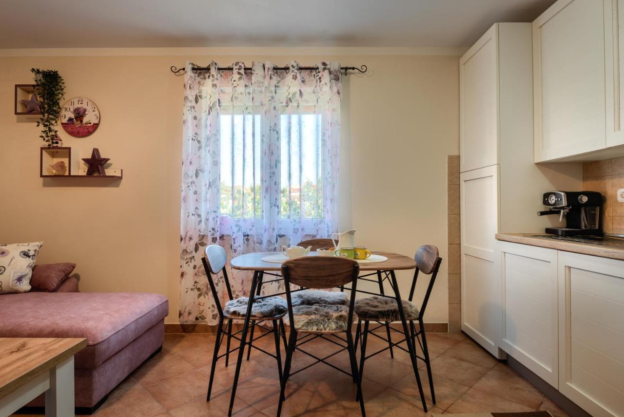 Apartmani Plavi Val Vodnjan Bagian luar foto