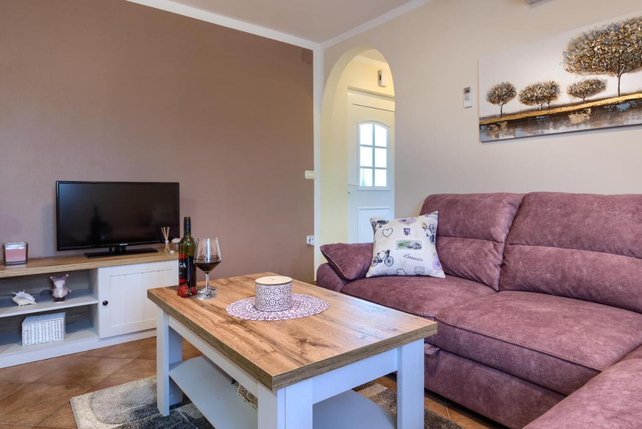 Apartmani Plavi Val Vodnjan Bagian luar foto