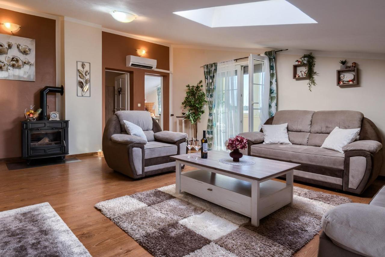 Apartmani Plavi Val Vodnjan Bagian luar foto