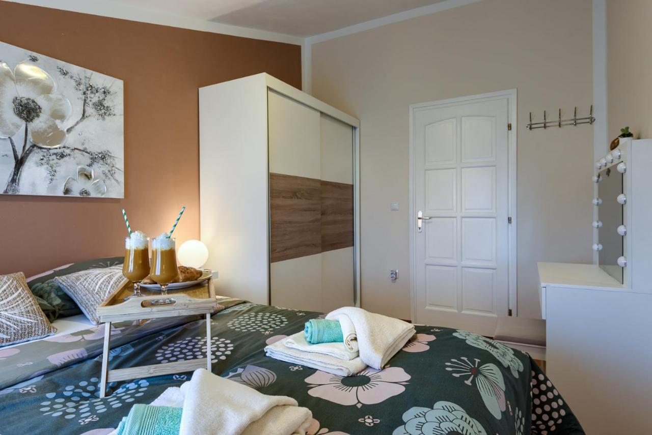 Apartmani Plavi Val Vodnjan Bagian luar foto