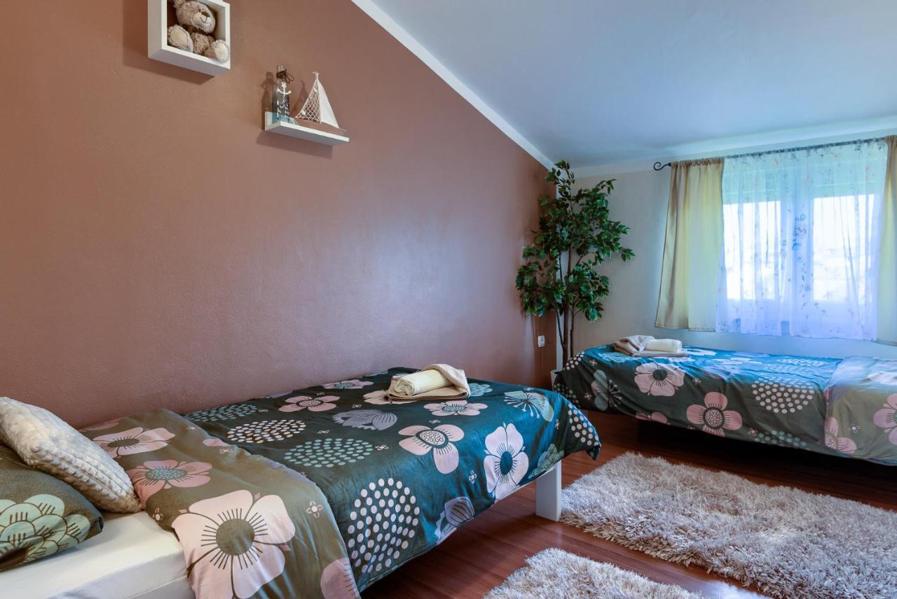 Apartmani Plavi Val Vodnjan Bagian luar foto